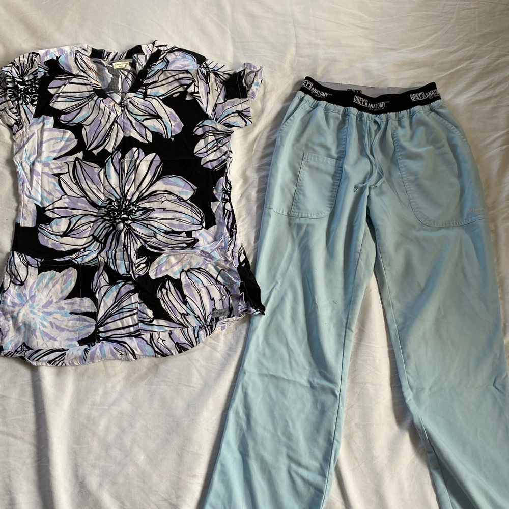 Grey’s Anatomy scrub set